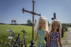 lithuania_hill-of-crosses_TWB3968 lithuania_hill-of-crosses_TWB3968